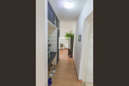 Corredor de apartamento para alugar com 2 quartos, 60m² em Cidade São Francisco, São Paulo