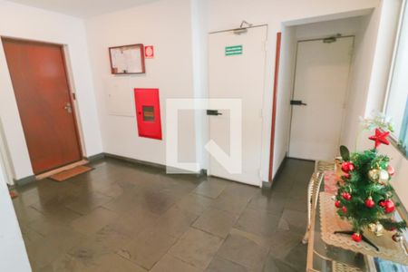 Apartamento para alugar com 60m², 2 quartos e 1 vagaHall