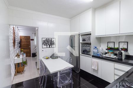 Casa para alugar com 87m², 2 quartos e 2 vagasCozinha