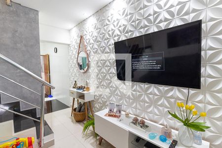 Casa para alugar com 87m², 2 quartos e 2 vagasSala