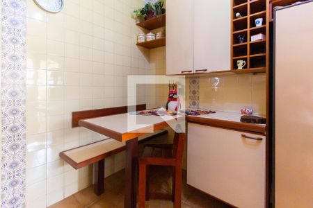 Apartamento para alugar com 62m², 2 quartos e 1 vaga Apartamento para alugar com 62m², 2 quartos e 1 vagaCozinha