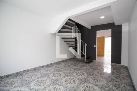 Casa de condomínio para alugar com 55m², 2 quartos e 1 vagaSala