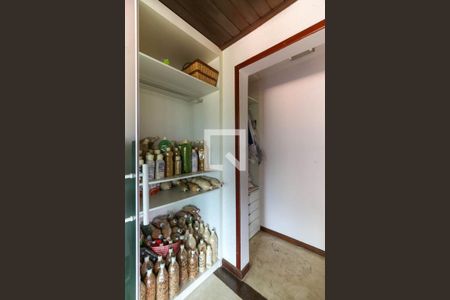 Casa à venda com 500m², 5 quartos e 5 vagasQuarto 5