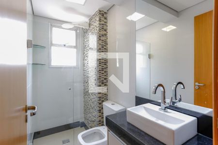 Apartamento para alugar com 95m², 2 quartos e 2 vagasBanheiro da Suíte