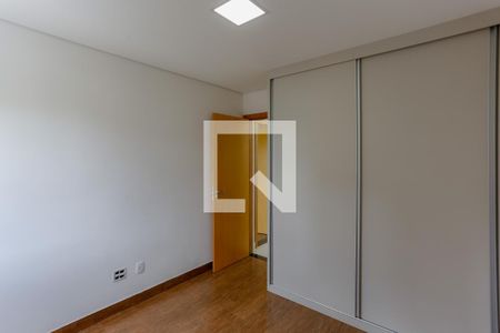 Quarto 1 de apartamento para alugar com 2 quartos, 95m² em Fernão Dias, Belo Horizonte