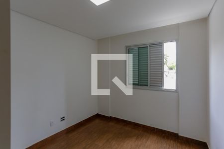 Quarto 1 de apartamento para alugar com 2 quartos, 95m² em Fernão Dias, Belo Horizonte