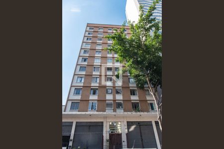 Apartamento à venda com 44m², 1 quarto e sem vaga Apartamento à venda com 44m², 1 quarto e sem vagaFachada