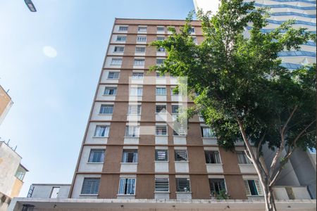Apartamento à venda com 44m², 1 quarto e sem vaga Apartamento à venda com 44m², 1 quarto e sem vagaFachada