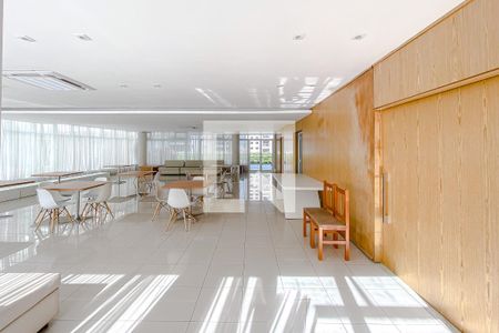 Apartamento à venda com 184m², 4 quartos e 3 vagasÁrea comum - Salão de festas