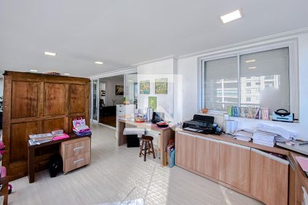 Apartamento à venda com 184m², 4 quartos e 3 vagasVaranda da Sala