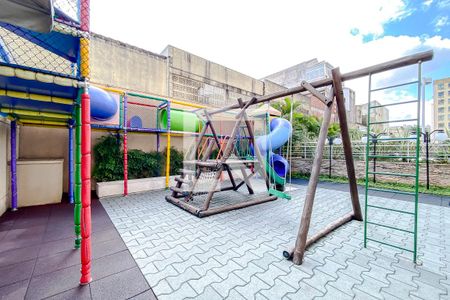 Apartamento à venda com 184m², 4 quartos e 3 vagasÁrea comum - Playground