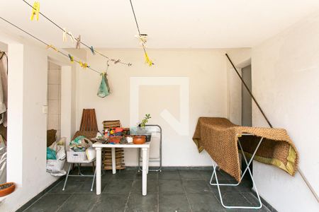 Casa à venda com 240m², 3 quartos e 2 vagasÁrea de Serviço