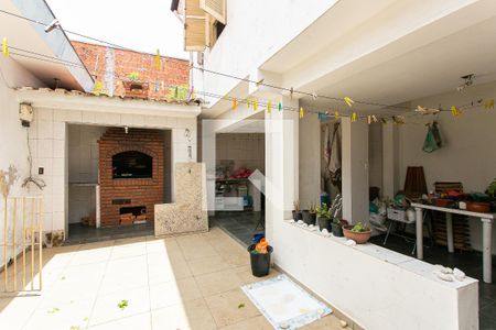 Casa à venda com 240m², 3 quartos e 2 vagasQuintal e Churrasqueira