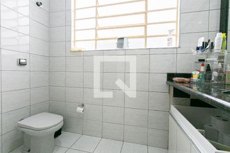 Casa à venda com 240m², 3 quartos e 2 vagasBanheiro 1