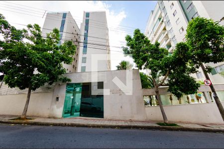 Apartamento para alugar com 110m², 3 quartos e 2 vagasFachada