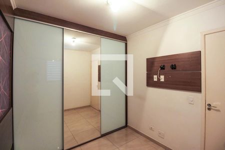 Quarto 1 de apartamento para alugar com 2 quartos, 51m² em Vila Bela, São Paulo
