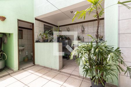 Casa à venda com 200m², 3 quartos e 6 vagasCozinha do Salão de Festas