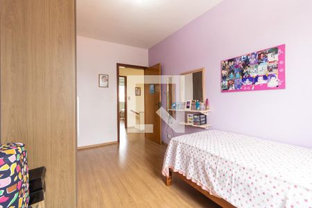 Casa à venda com 200m², 3 quartos e 6 vagasQuarto 2