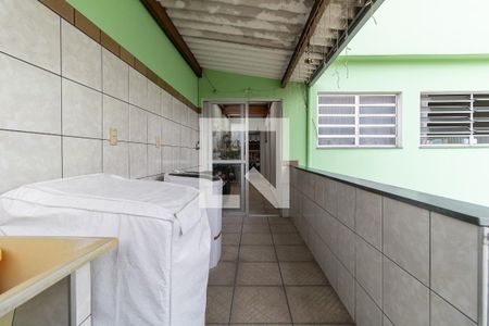 Casa à venda com 200m², 3 quartos e 6 vagasLavanderia e Varanda 