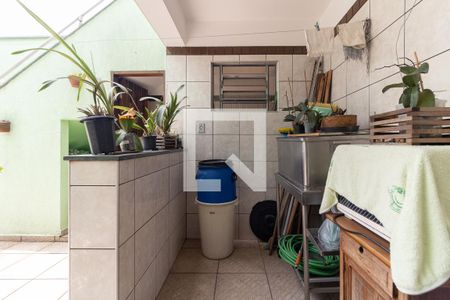 Casa à venda com 200m², 3 quartos e 6 vagasCozinha do Salão de Festas