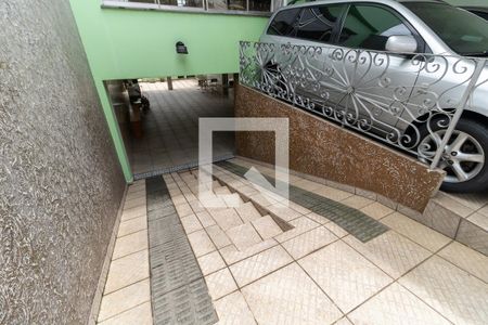 Casa à venda com 200m², 3 quartos e 6 vagasEntrada da Garagem 