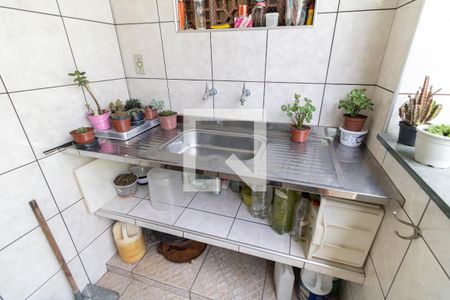 Casa à venda com 200m², 3 quartos e 6 vagasCozinha do Salão de Festas