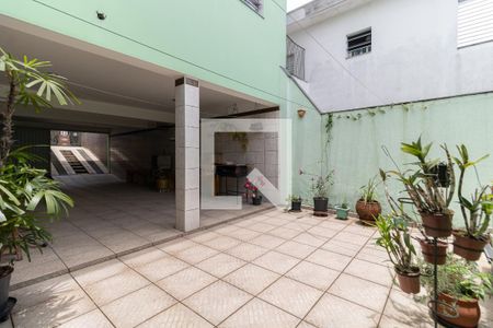 Casa à venda com 200m², 3 quartos e 6 vagasQuintal