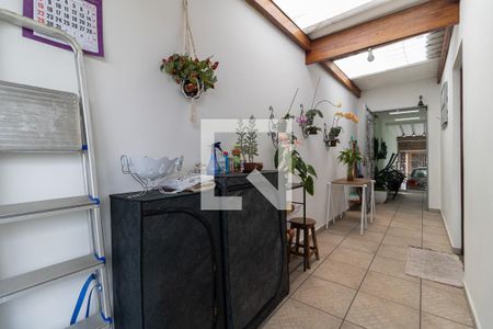 Casa à venda com 200m², 3 quartos e 6 vagasCorredor Lateral