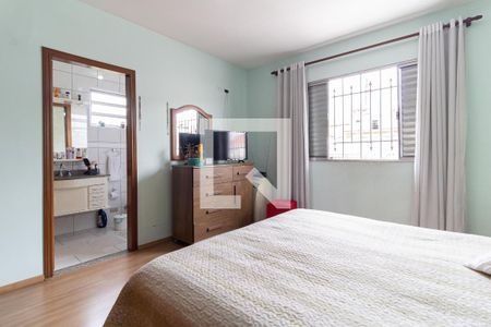 Casa à venda com 200m², 3 quartos e 6 vagasSuíte