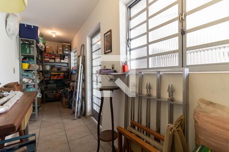 Casa à venda com 200m², 3 quartos e 6 vagasQuarto de Serviço