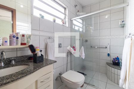 Casa à venda com 200m², 3 quartos e 6 vagasBanheiro da Suíte