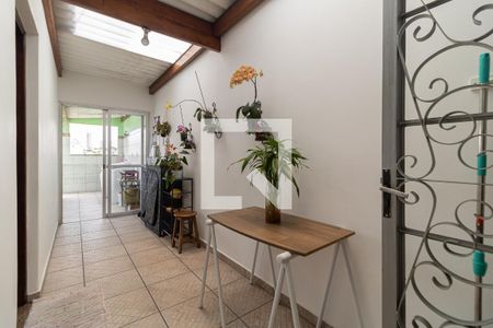 Casa à venda com 200m², 3 quartos e 6 vagasCorredor Lateral