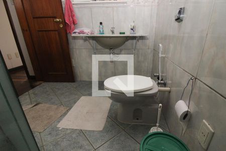 Casa à venda com 345m², 3 quartos e 5 vagas Casa à venda com 345m², 3 quartos e 5 vagasBanheiro da Suíte 2