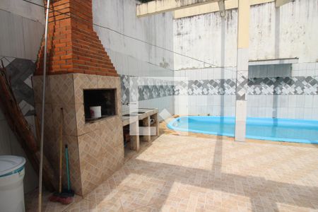 Casa à venda com 345m², 3 quartos e 5 vagas Casa à venda com 345m², 3 quartos e 5 vagasPiscina
