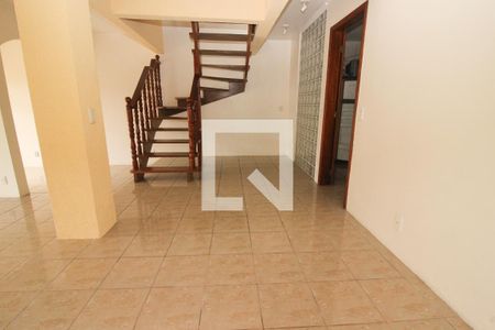 Casa à venda com 345m², 3 quartos e 5 vagas Casa à venda com 345m², 3 quartos e 5 vagasSala de Jantar