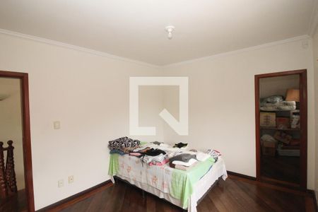 Casa à venda com 345m², 3 quartos e 5 vagas Casa à venda com 345m², 3 quartos e 5 vagasSuíte 1