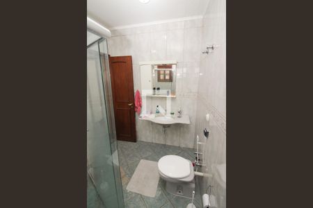 Casa à venda com 345m², 3 quartos e 5 vagas Casa à venda com 345m², 3 quartos e 5 vagasBanheiro da Suíte 1
