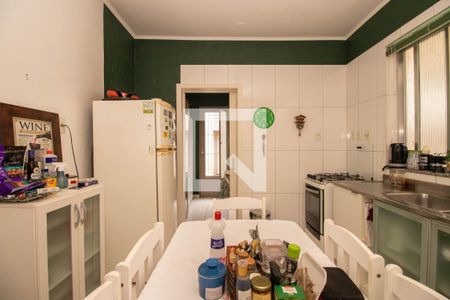 Casa à venda com 400m², 3 quartos e 4 vagas Casa à venda com 400m², 3 quartos e 4 vagasCozinha