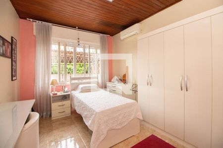 Casa à venda com 400m², 3 quartos e 4 vagas Casa à venda com 400m², 3 quartos e 4 vagasQuarto 2