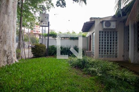 Casa à venda com 400m², 3 quartos e 4 vagas Casa à venda com 400m², 3 quartos e 4 vagasPátio