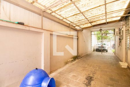 Casa à venda com 400m², 3 quartos e 4 vagas Casa à venda com 400m², 3 quartos e 4 vagasGaragem