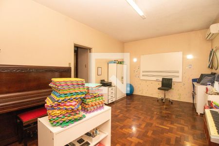 Casa à venda com 400m², 3 quartos e 4 vagas Casa à venda com 400m², 3 quartos e 4 vagasSala 3