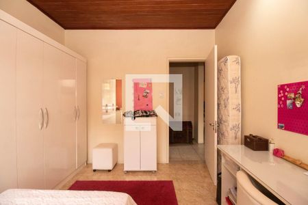 Casa à venda com 400m², 3 quartos e 4 vagas Casa à venda com 400m², 3 quartos e 4 vagasQuarto 2