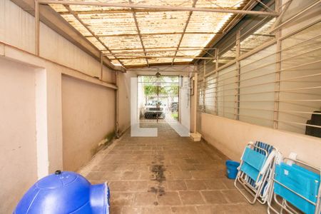 Casa à venda com 400m², 3 quartos e 4 vagas Casa à venda com 400m², 3 quartos e 4 vagasGaragem