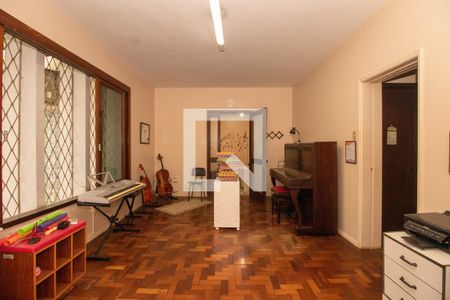 Casa à venda com 400m², 3 quartos e 4 vagas Casa à venda com 400m², 3 quartos e 4 vagasSala 3