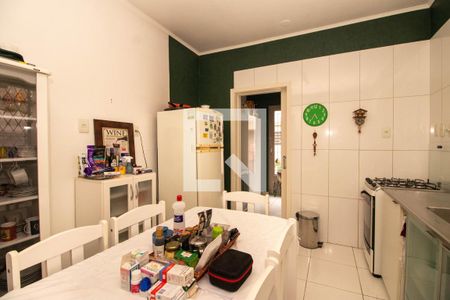 Casa à venda com 400m², 3 quartos e 4 vagas Casa à venda com 400m², 3 quartos e 4 vagasCozinha