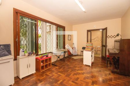 Casa à venda com 400m², 3 quartos e 4 vagas Casa à venda com 400m², 3 quartos e 4 vagasSala 3