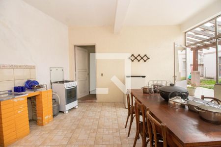 Casa à venda com 400m², 3 quartos e 4 vagas Casa à venda com 400m², 3 quartos e 4 vagasSalão de Festas