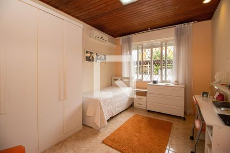 Casa à venda com 400m², 3 quartos e 4 vagas Casa à venda com 400m², 3 quartos e 4 vagasQuarto 1