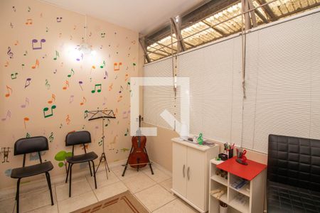 Casa à venda com 400m², 3 quartos e 4 vagas Casa à venda com 400m², 3 quartos e 4 vagasEscritório 3